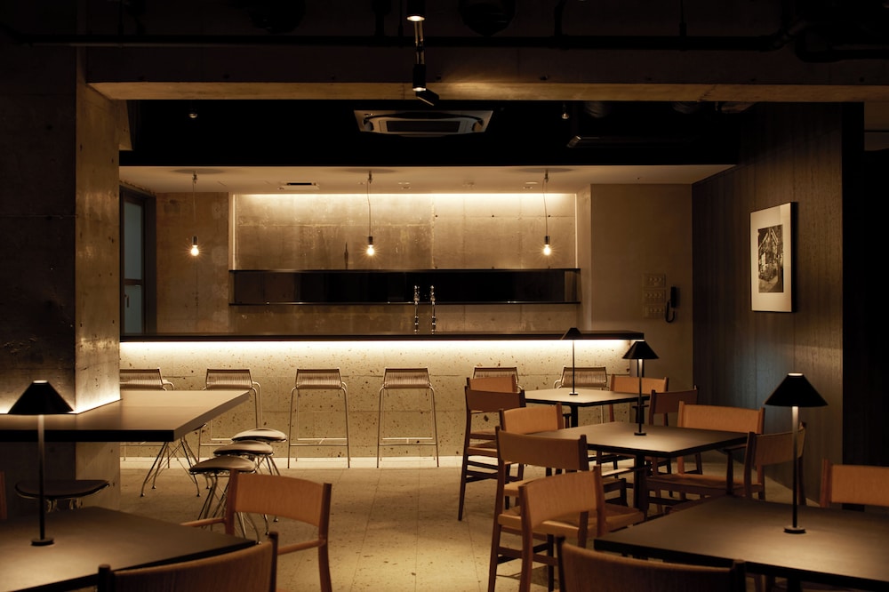TONES OSAKA 大阪