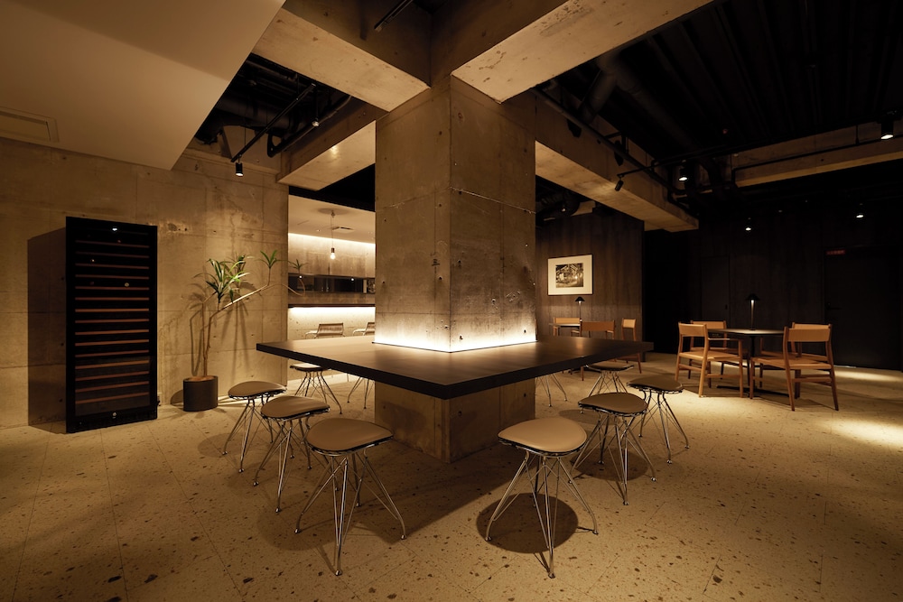 TONES OSAKA 大阪