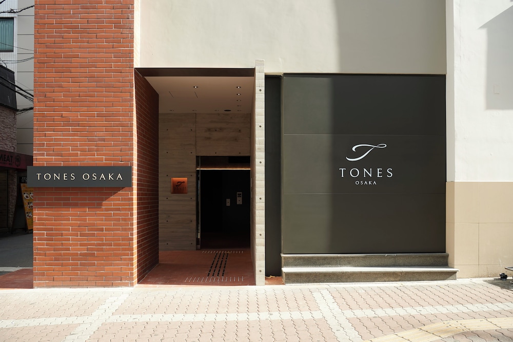 TONES OSAKA 大阪