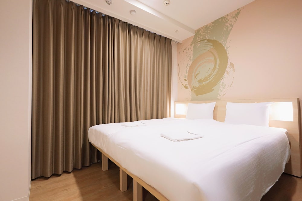 PARK CENTRAL SAKURA HOTEL 大阪