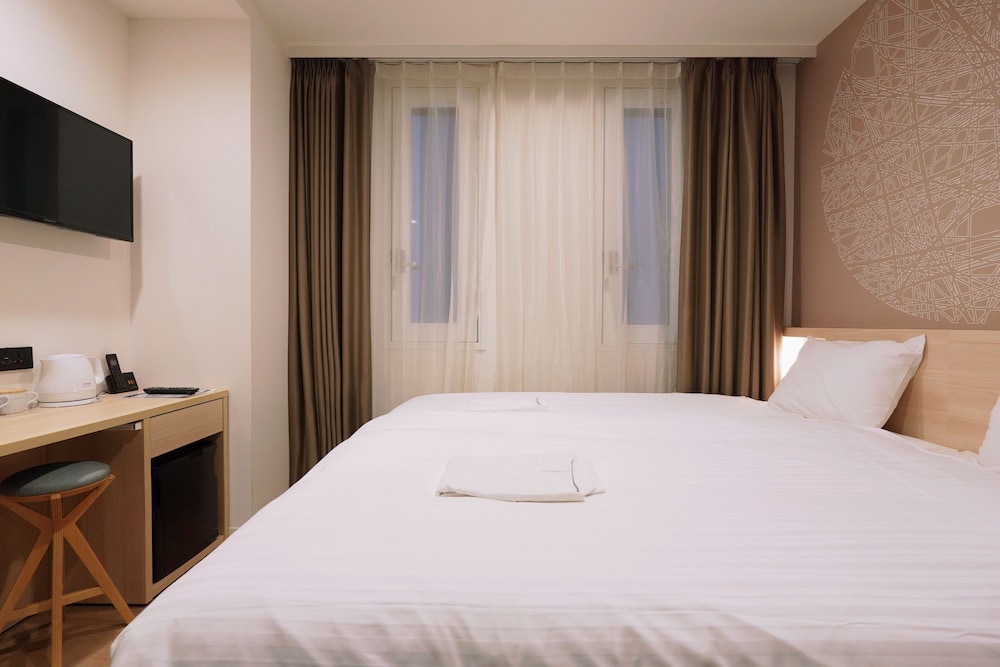 PARK CENTRAL SAKURA HOTEL 大阪