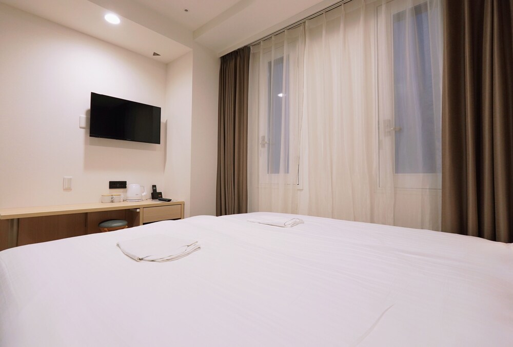 PARK CENTRAL SAKURA HOTEL 大阪
