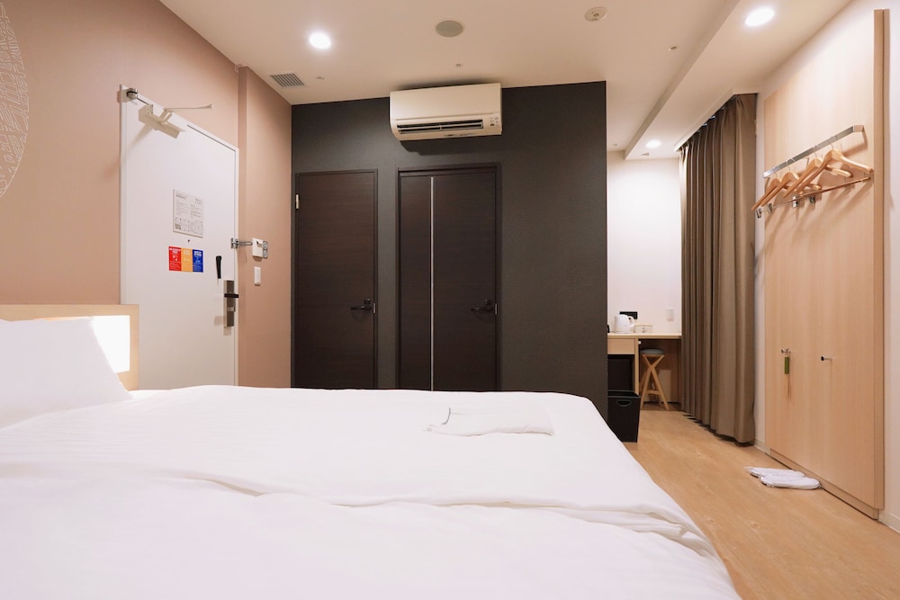 PARK CENTRAL SAKURA HOTEL 大阪