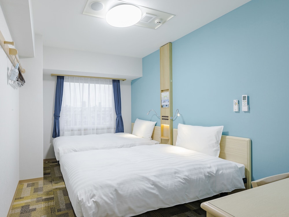 東横 INN 大阪弁天町 大阪