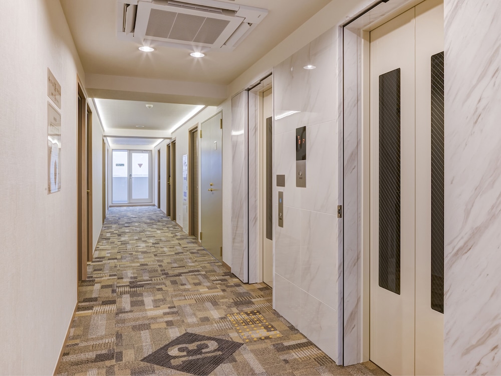 東横 INN 大阪弁天町 大阪