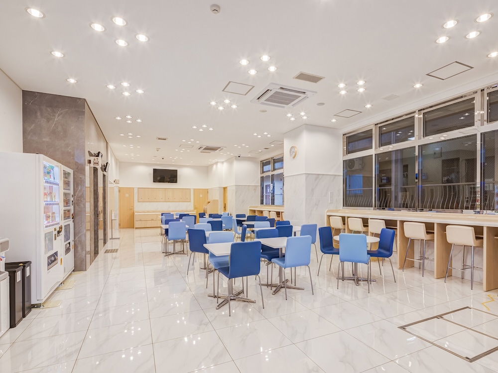 東横 INN 大阪弁天町 大阪
