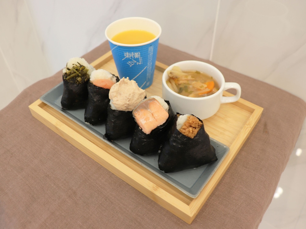 東横 INN 大阪弁天町 大阪