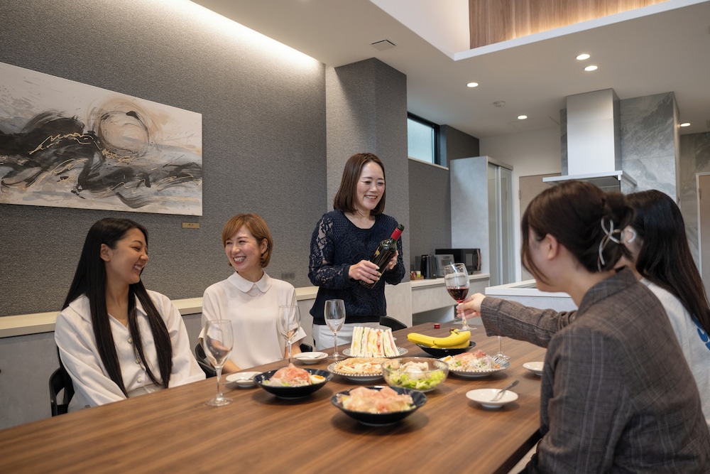 UNIVERSAL FRONT VILLA SANRRIOTT 大阪