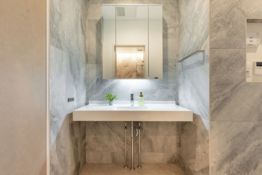 UNIVERSAL FRONT VILLA SANRRIOTT 大阪