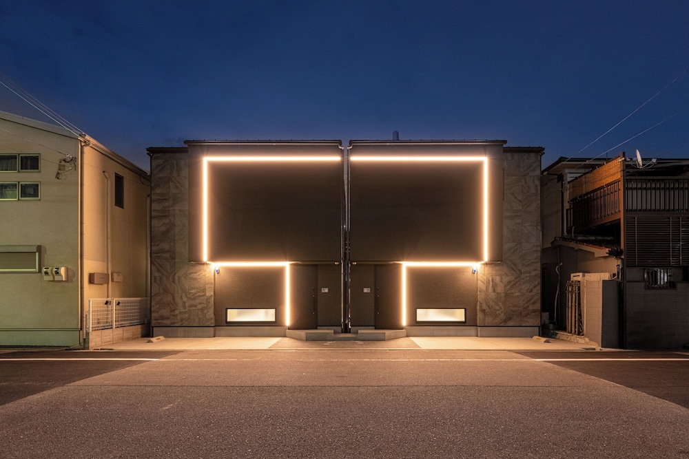 UNIVERSAL FRONT VILLA SANRRIOTT 大阪
