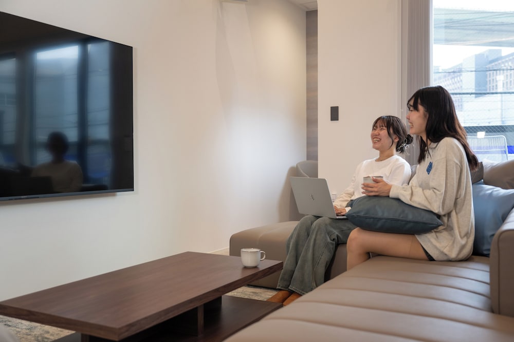 UNIVERSAL FRONT VILLA SANRRIOTT 大阪