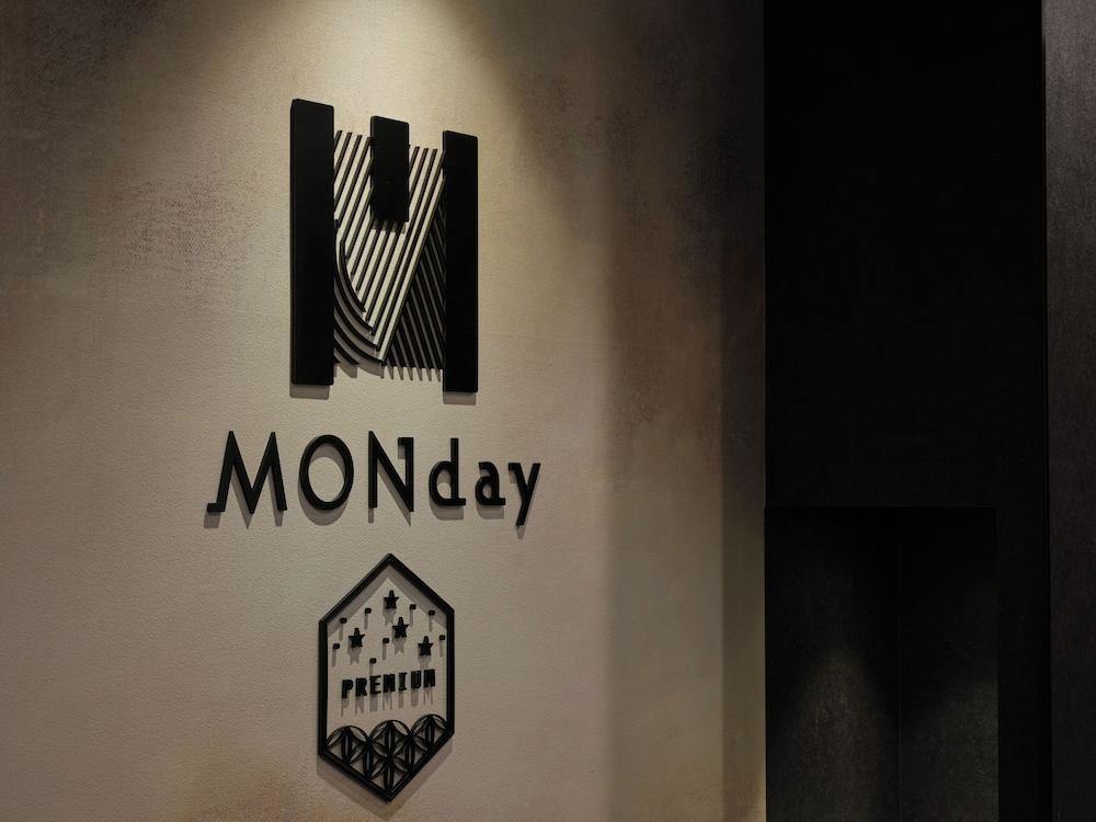 MONDAY APART PREMIUM OSAKA NAMBA WEST 大阪