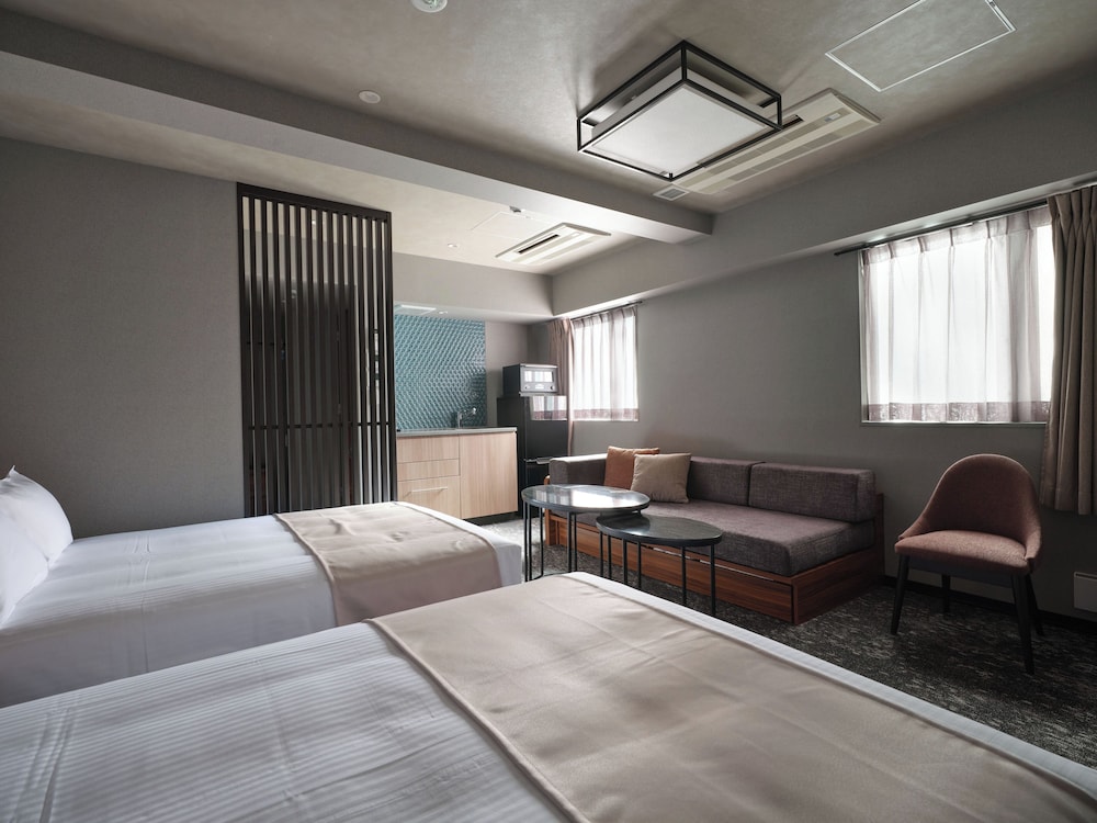 MONDAY APART PREMIUM OSAKA NAMBA WEST 大阪