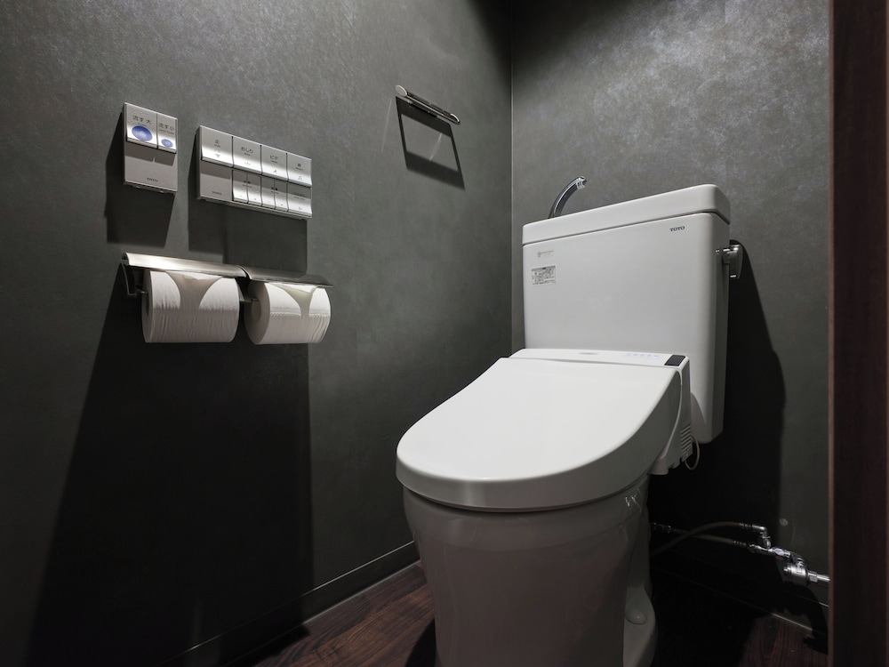 MONDAY APART PREMIUM OSAKA NAMBA WEST 大阪