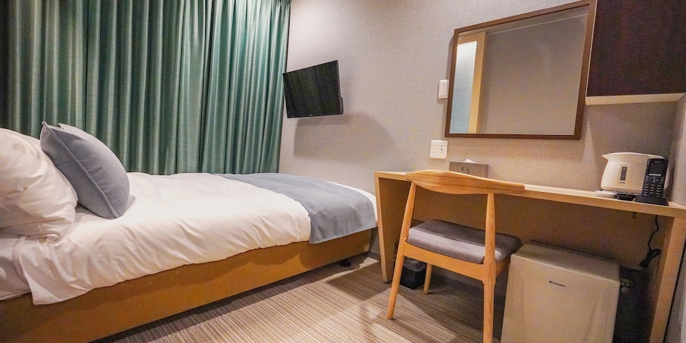 THE GALA HOTEL 梅田 大阪