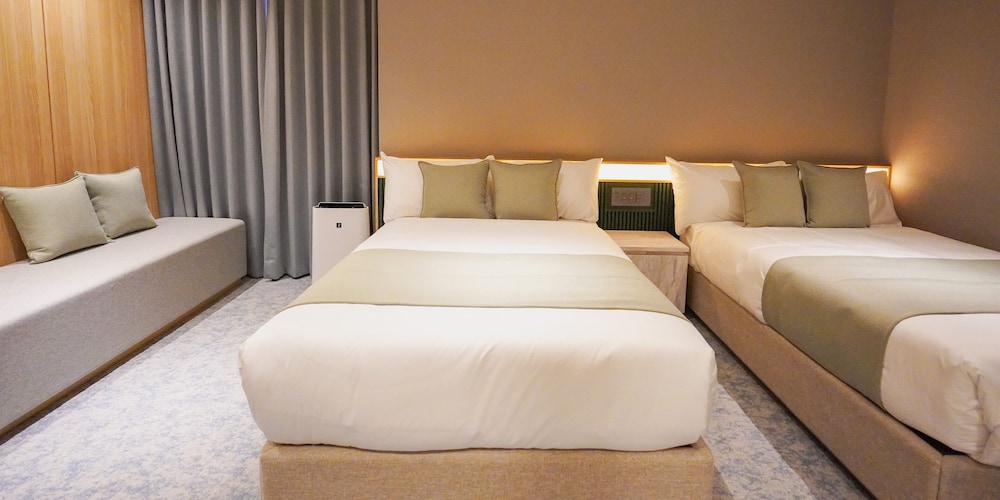 THE GALA HOTEL 梅田 大阪