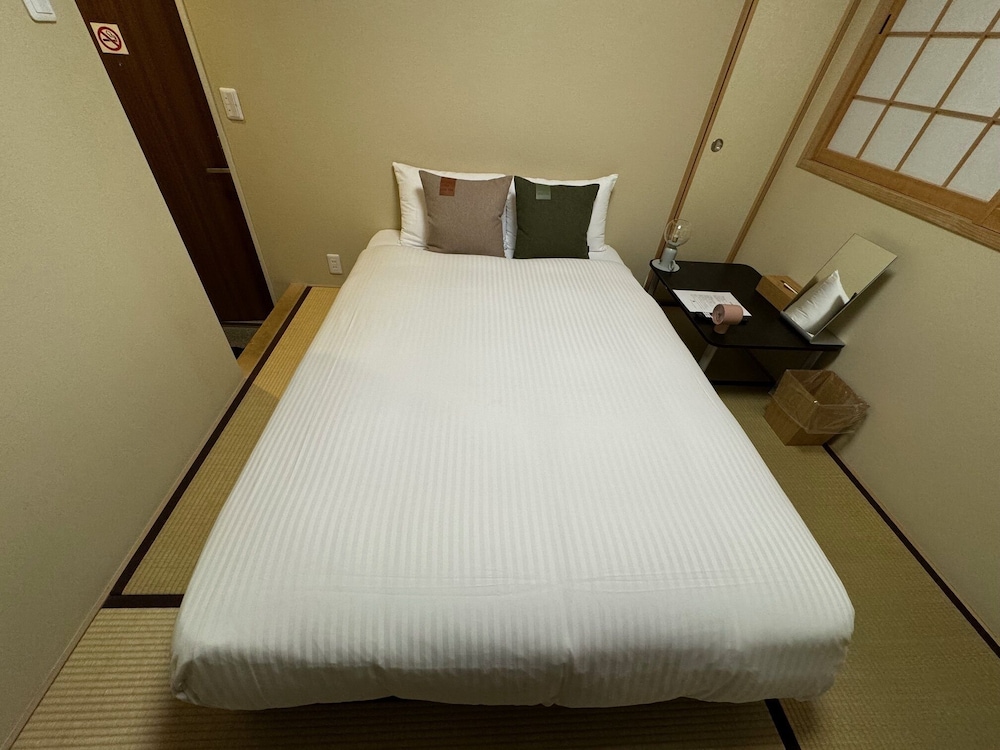 R HOTEL-THE ATELIER SHINSAIBASHI EAST 大阪