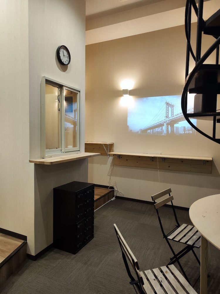 KOREGA!HOSTEL OSAKA NAMBA - ホステル 大阪