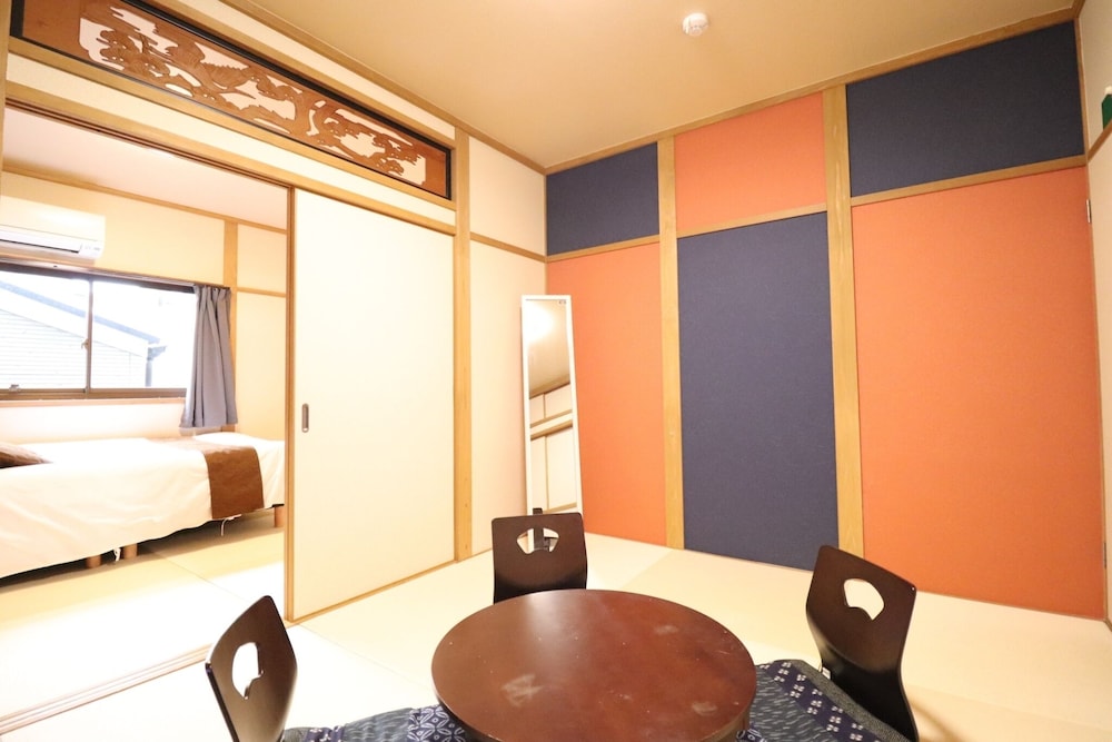TSURUHASHI EAST III 大阪
