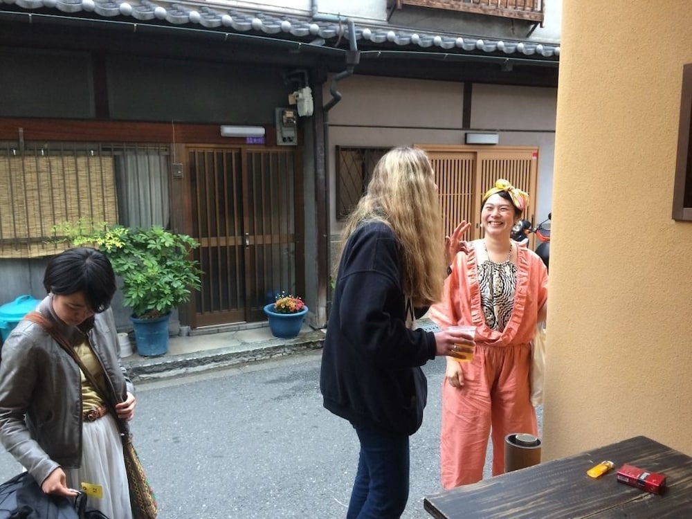 ゲストハウス由苑 大阪