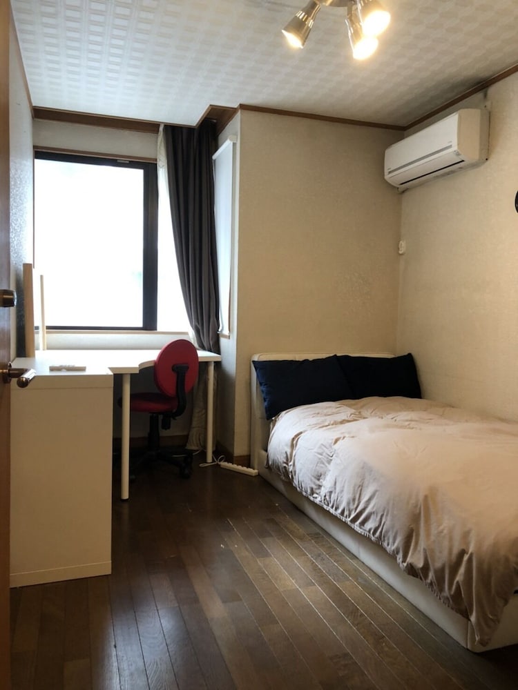 HOSTEL CASA AMBROSIA 大阪