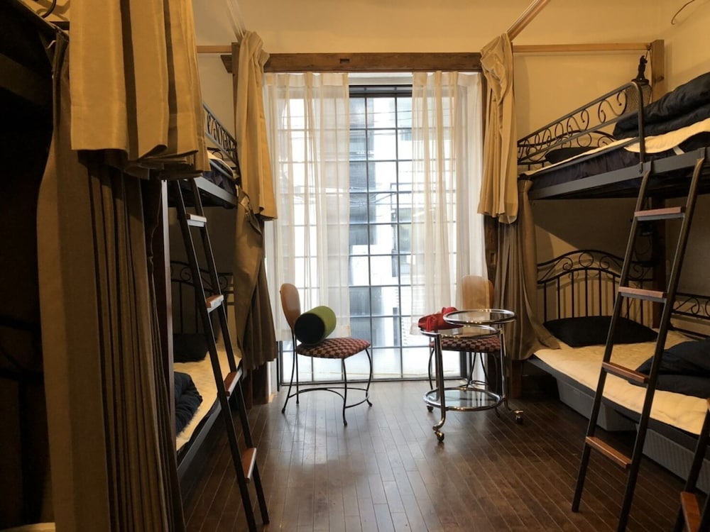 HOSTEL CASA AMBROSIA 大阪