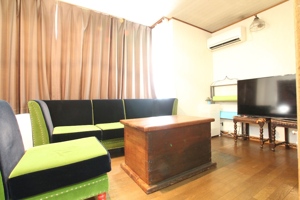 HOSTEL CASA AMBROSIA 大阪