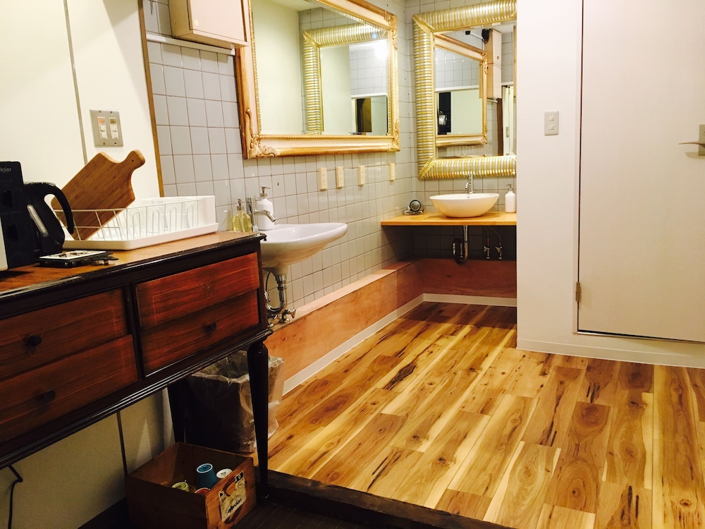 HOSTEL CASA AMBROSIA 大阪