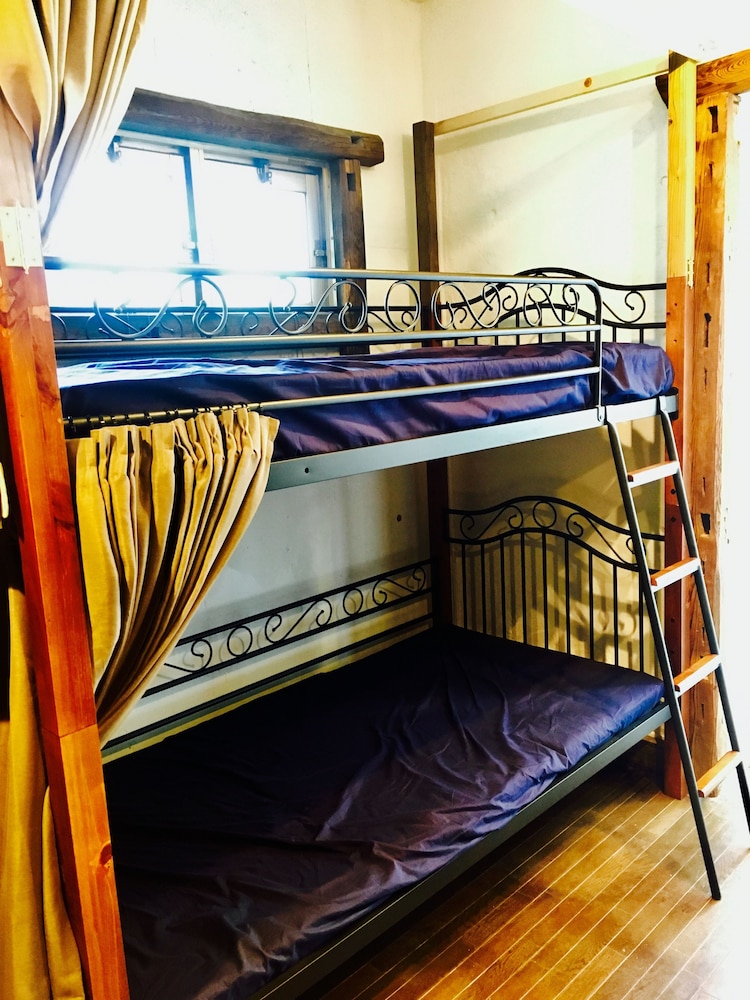 HOSTEL CASA AMBROSIA 大阪