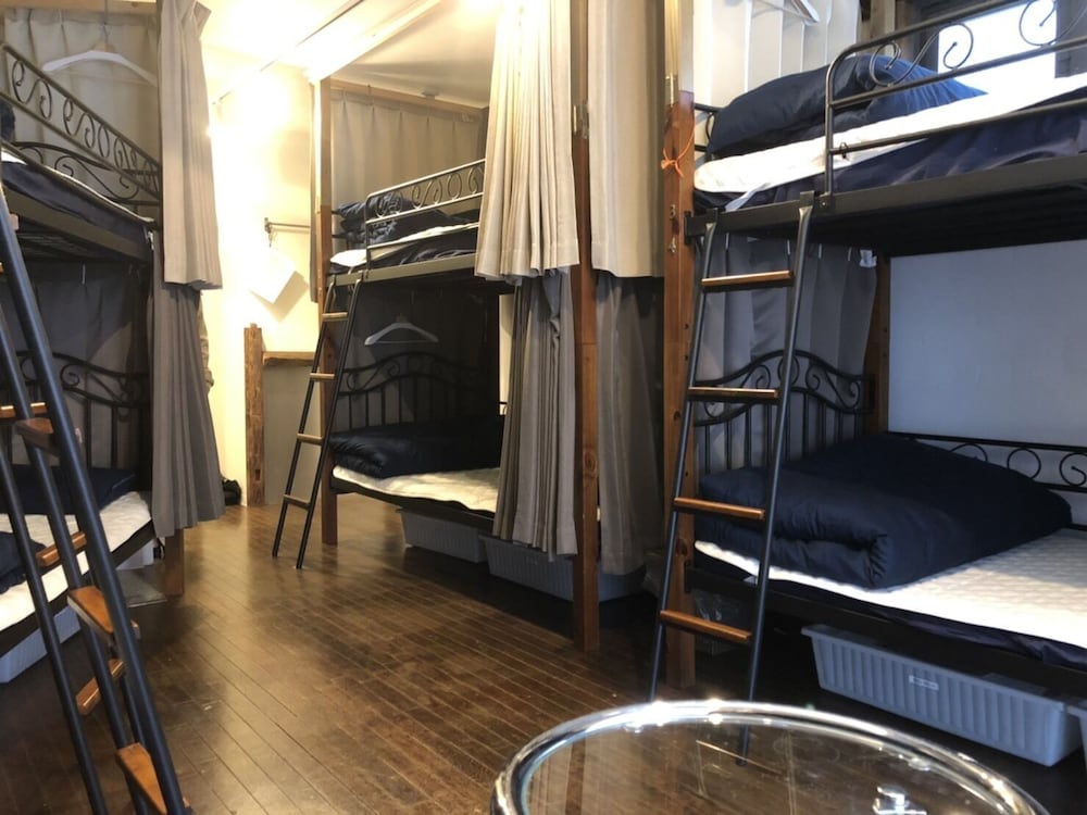 HOSTEL CASA AMBROSIA 大阪
