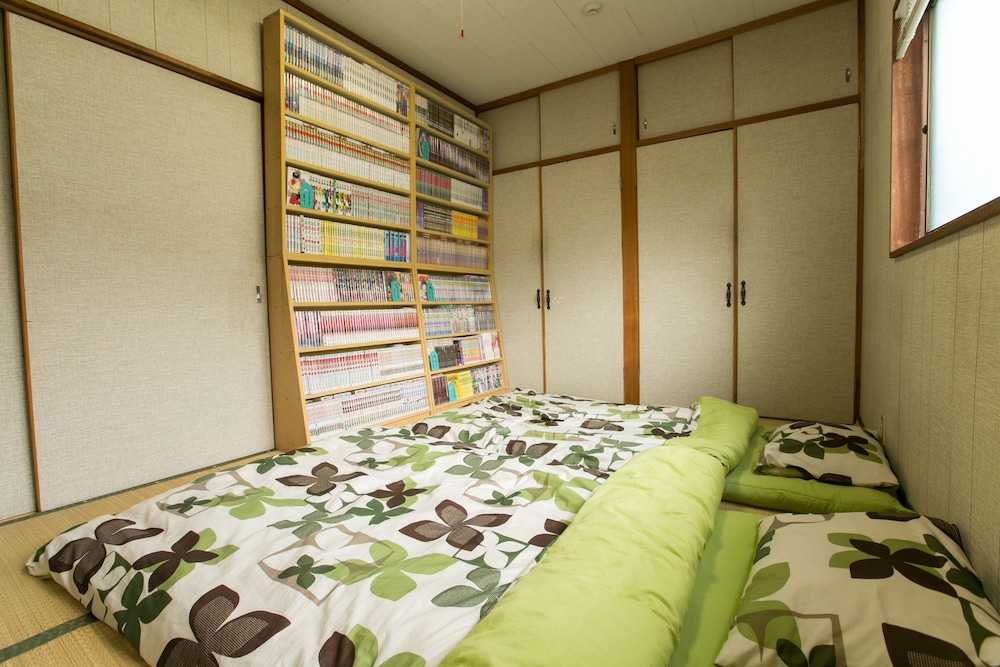 エアログハウス - COMIC INN - 大阪