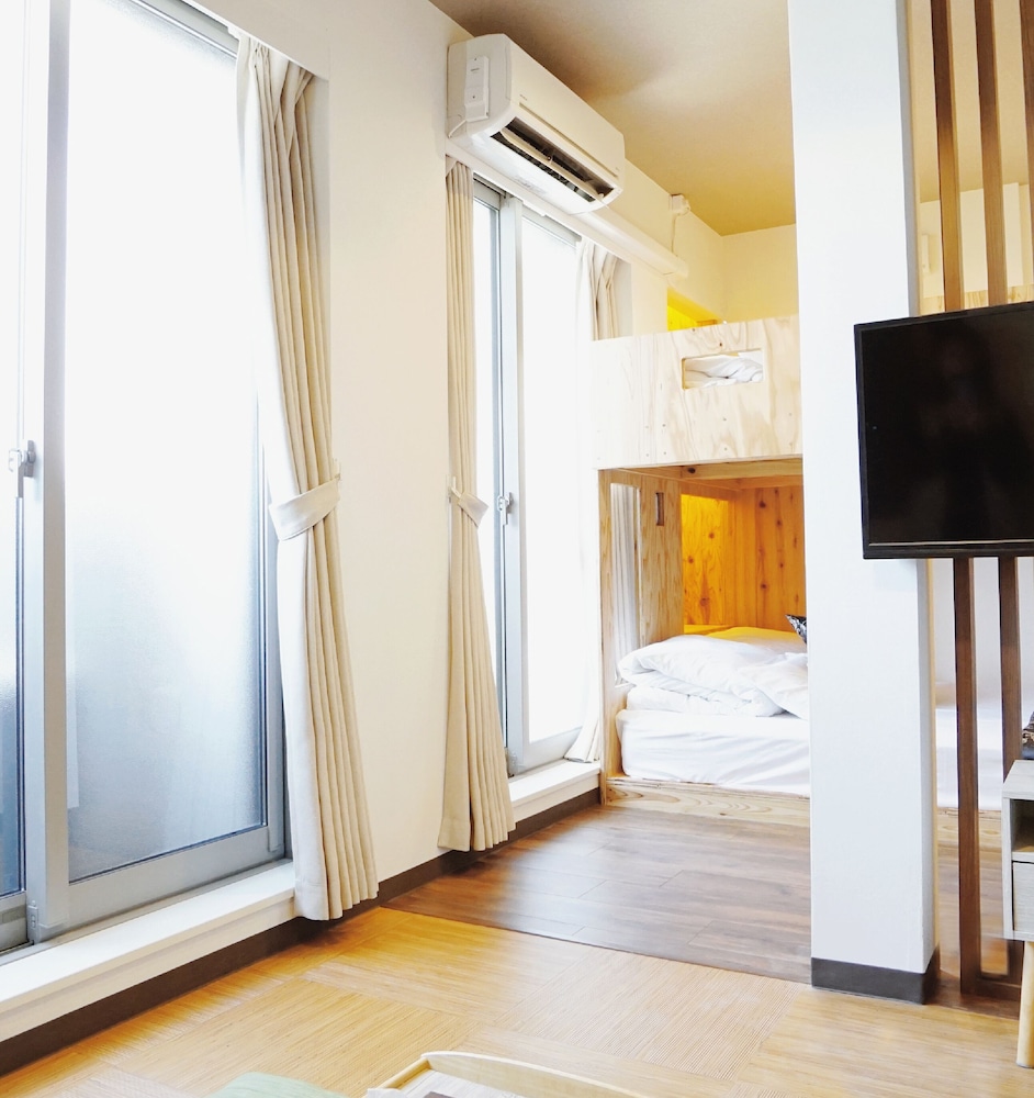 POLY HOSTEL OSAKA 大阪