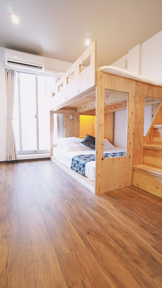 POLY HOSTEL OSAKA 大阪