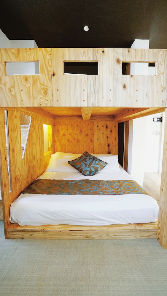 POLY HOSTEL OSAKA 大阪