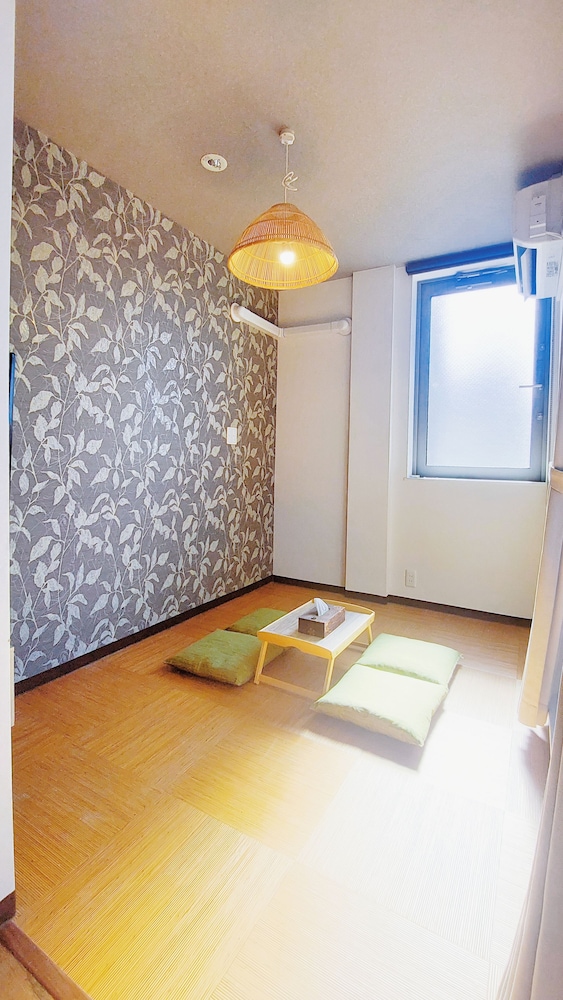 POLY HOSTEL OSAKA 大阪