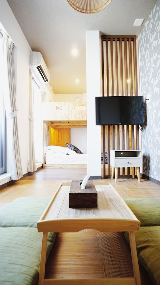 POLY HOSTEL OSAKA 大阪