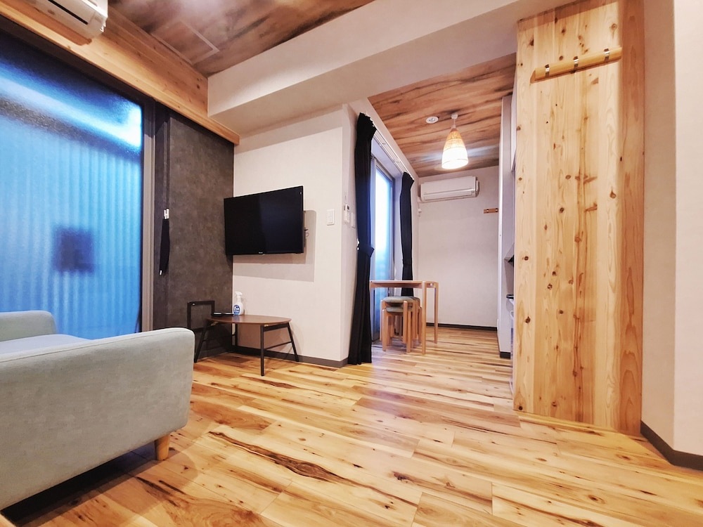 POLY HOSTEL OSAKA 大阪