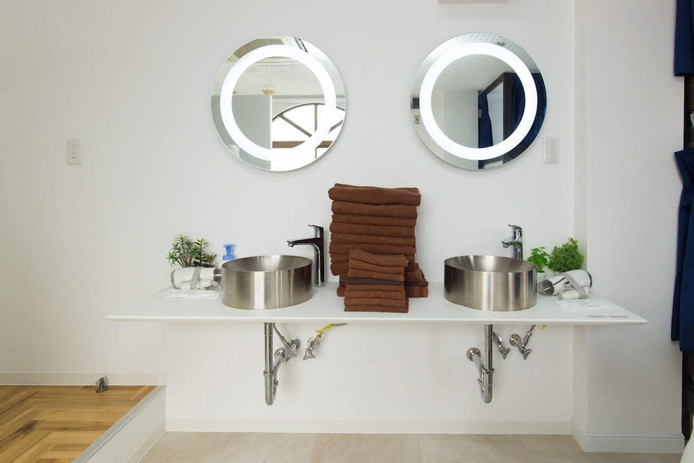 TRIBE HOTEL 7F 大阪