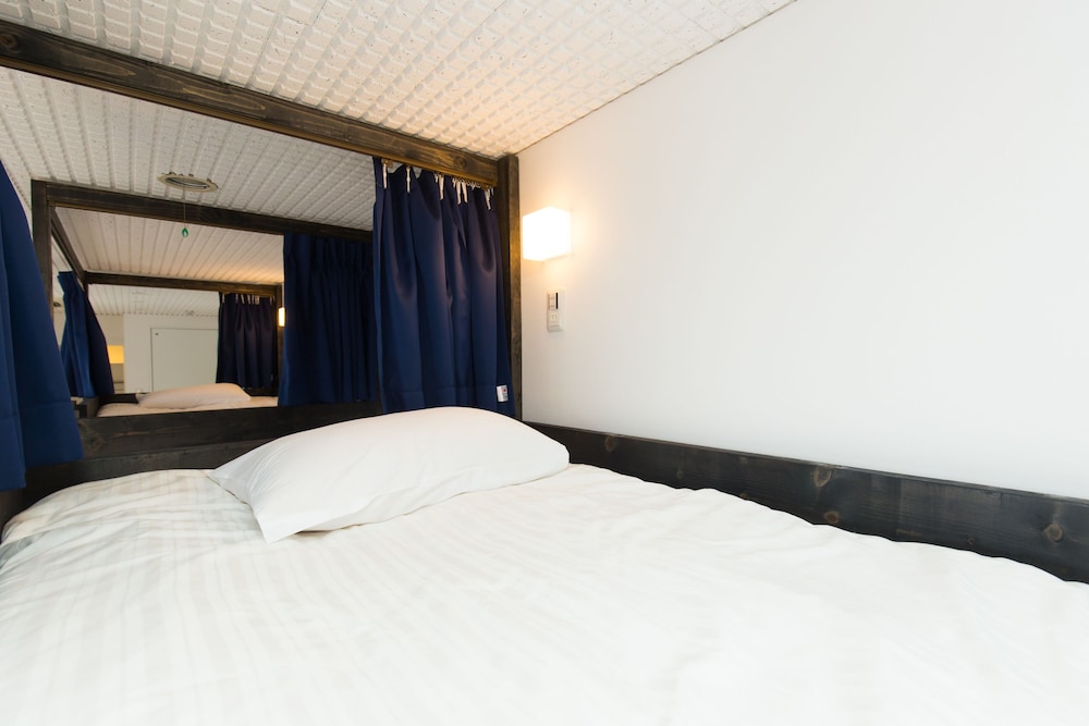 TRIBE HOTEL 7F 大阪