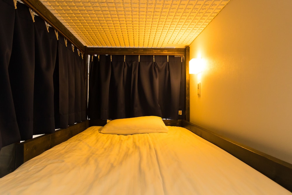 TRIBE HOTEL 7F 大阪