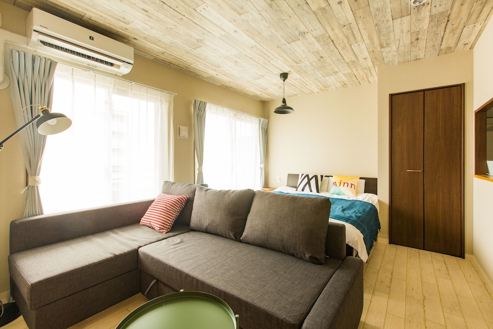 SKY LIVING NAMBA 大阪