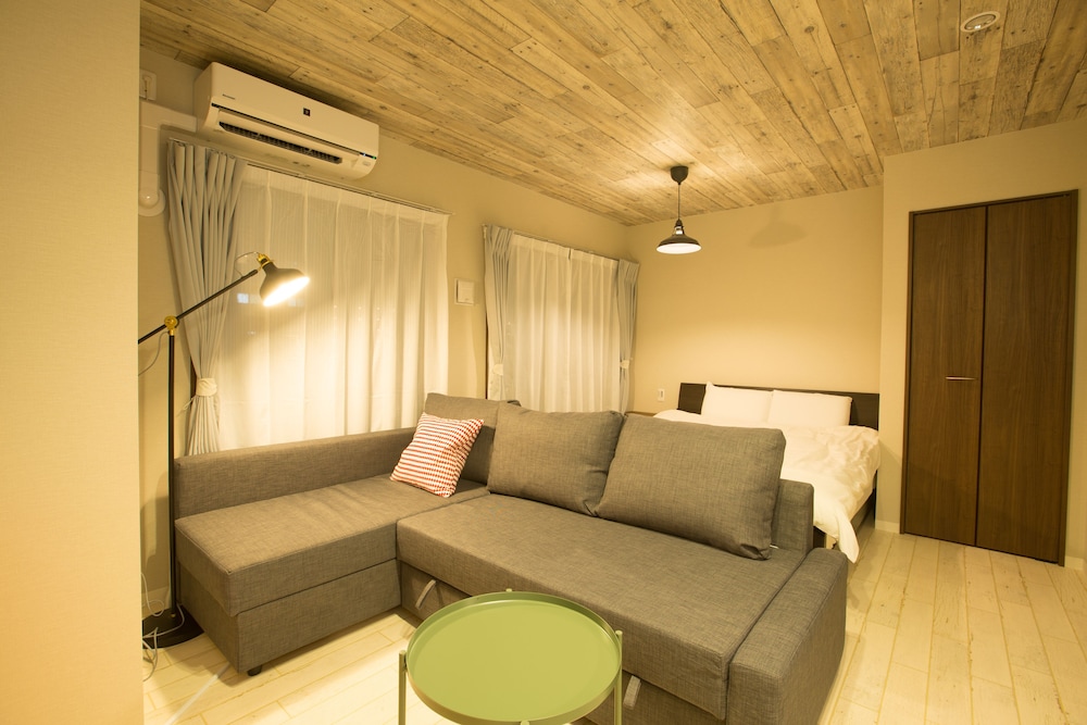 SKY LIVING NAMBA 大阪