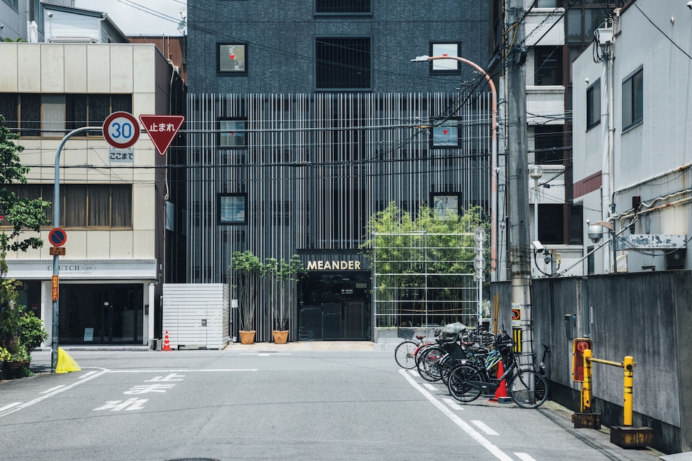 MEANDER OSAKA 大阪