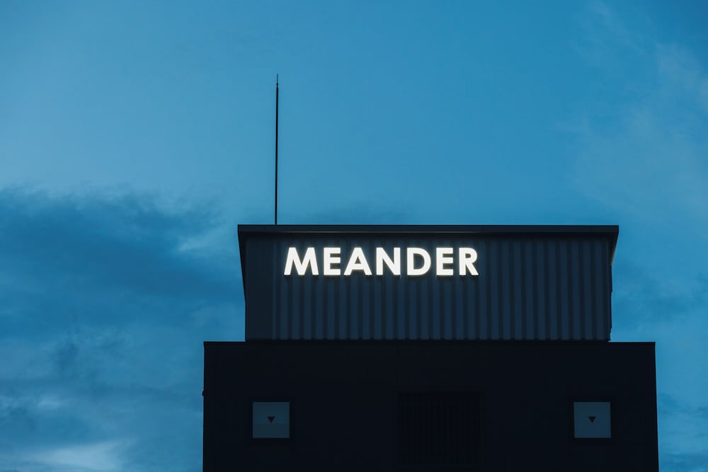 MEANDER OSAKA 大阪