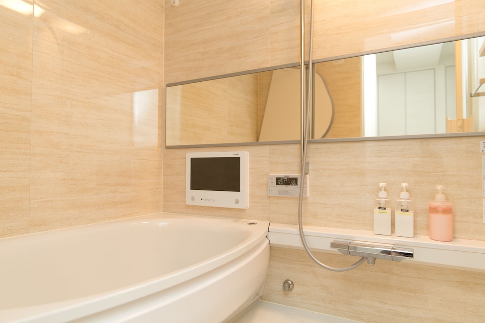 OSAKA HIGOBASHI SUITE ROOM 301 大阪