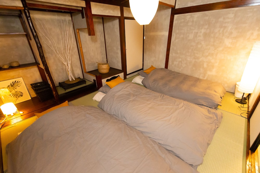 ワカバ荘 大阪