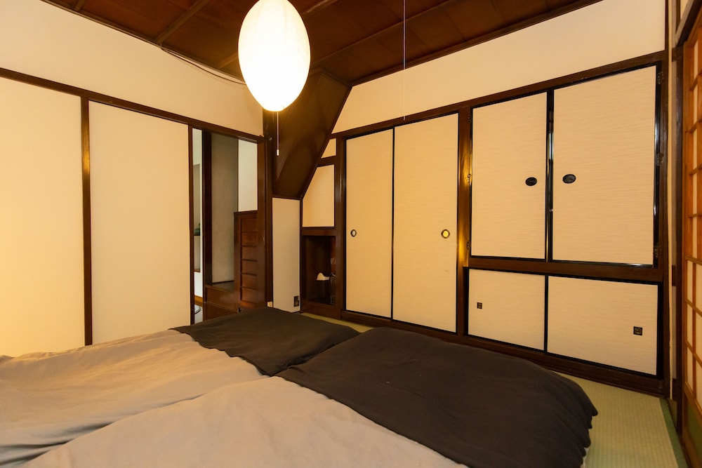 ワカバ荘 大阪