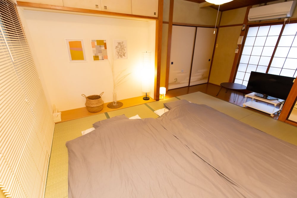 ワカバ荘 大阪