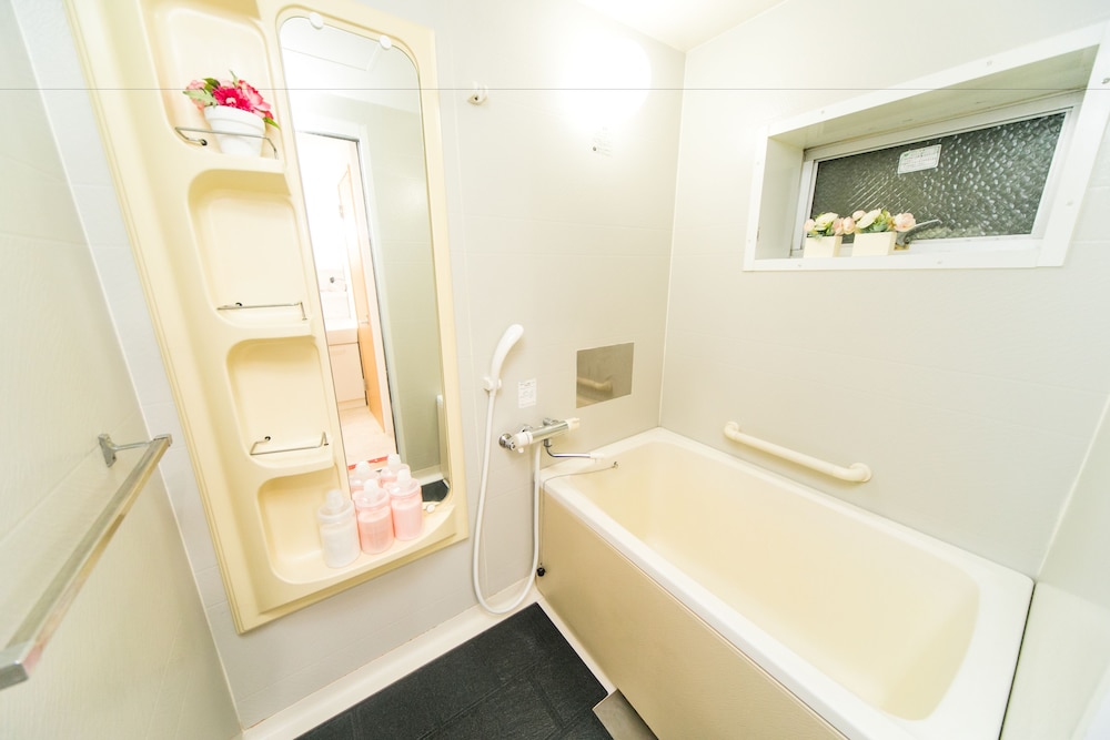 DOTONBORI NIPPONBASHI LARGE ROOM M2 大阪