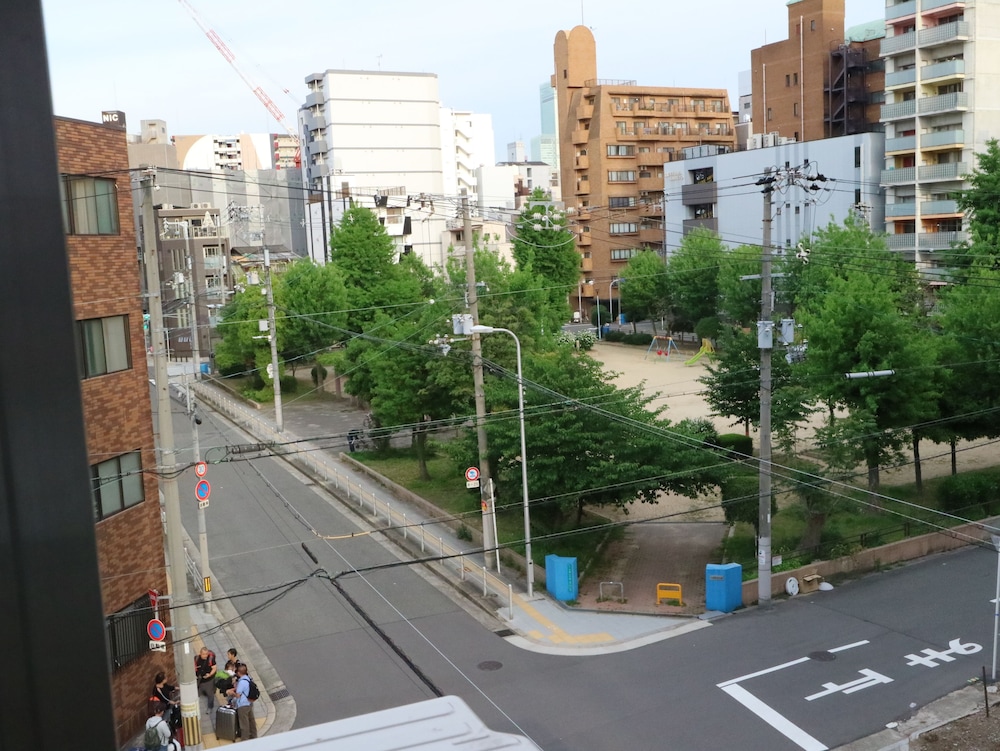 ベース大阪 大阪